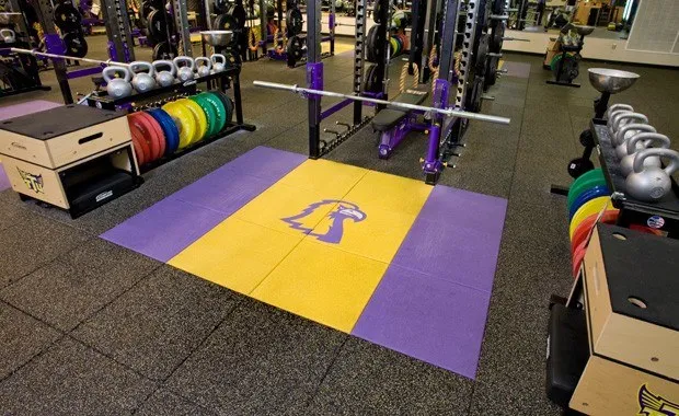 2' x 2' x 1" Thick Kodiak Megatile Rubber Flooring