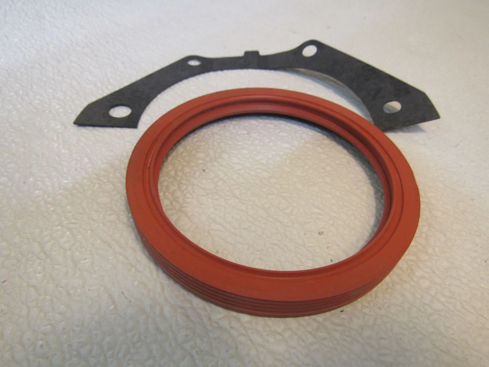 Carquest Engine Main Bearing Gasket JV554 -- New