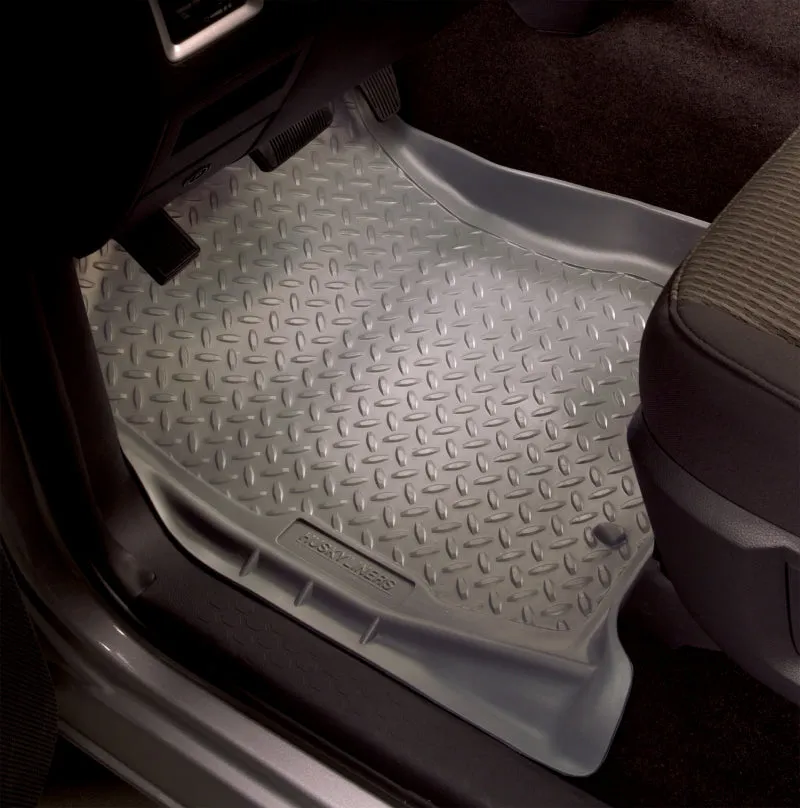 Husky Liners Classic Style 2nd Row Floor Liner - Black - Extended Cab - GM C/K Series 1988-2000