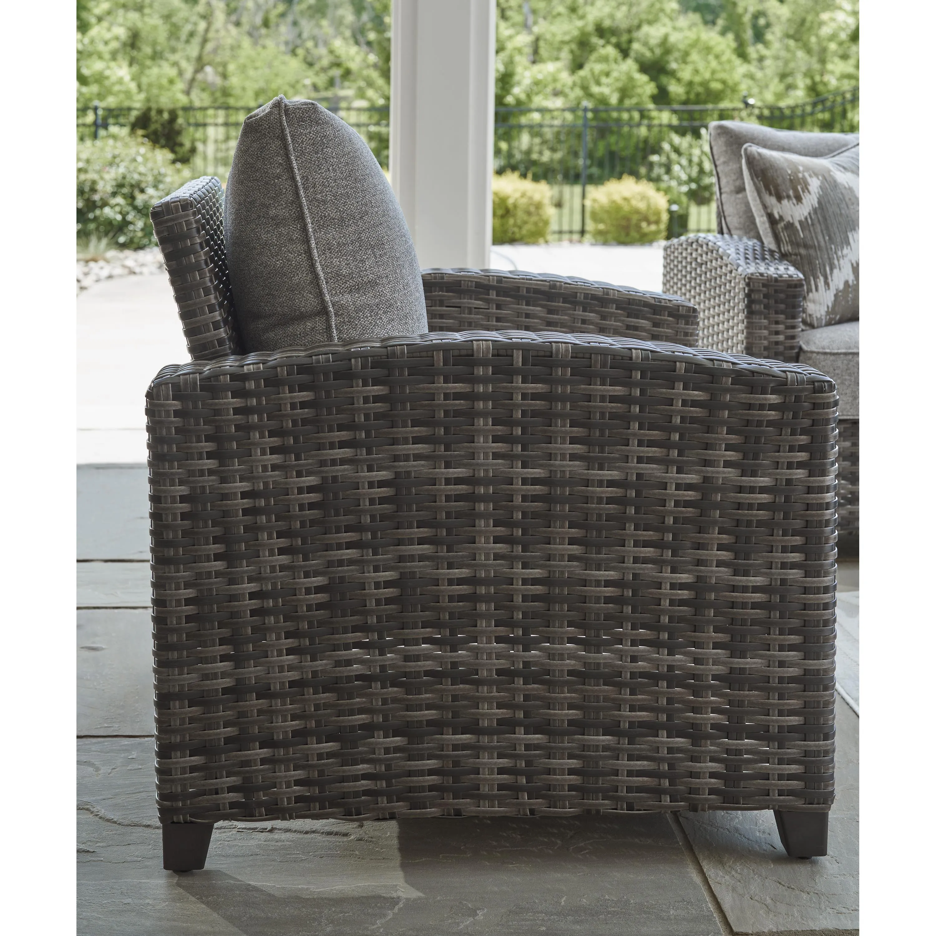 Signature Design by Ashley Oasis Court P335-081 Sofa/Chairs/Table Set